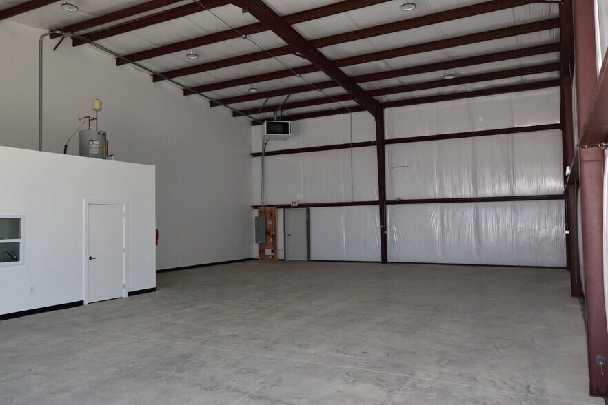 More Photos Of 1409 E 51st St, Chattanooga Warehouse For Lease