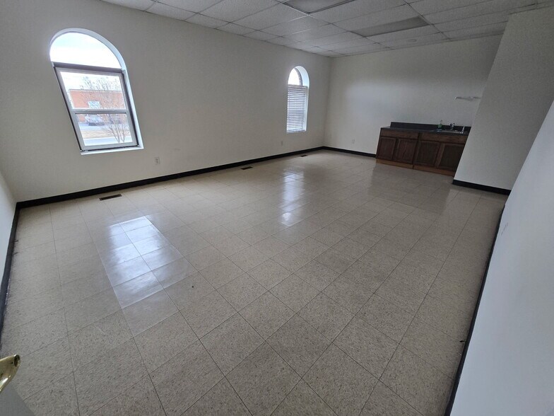 More Photos Of 1113 Technology Dr, Indian Trail Warehouse For Lease