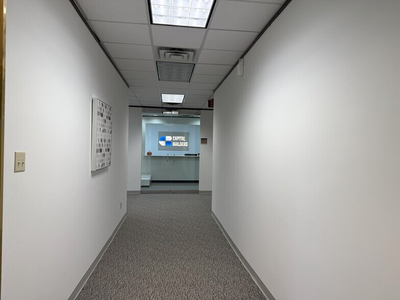 More Photos Of 1240 Blalock Rd, Houston Medical For Lease