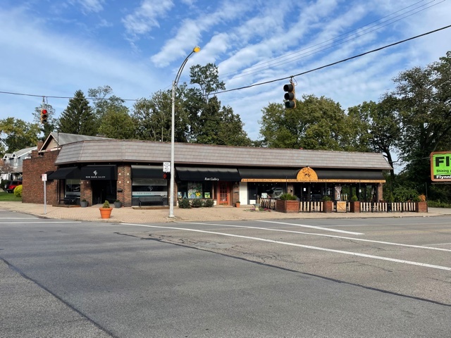 Primary Photo Of 3666-3672 Erie Ave, Cincinnati Restaurant For Lease