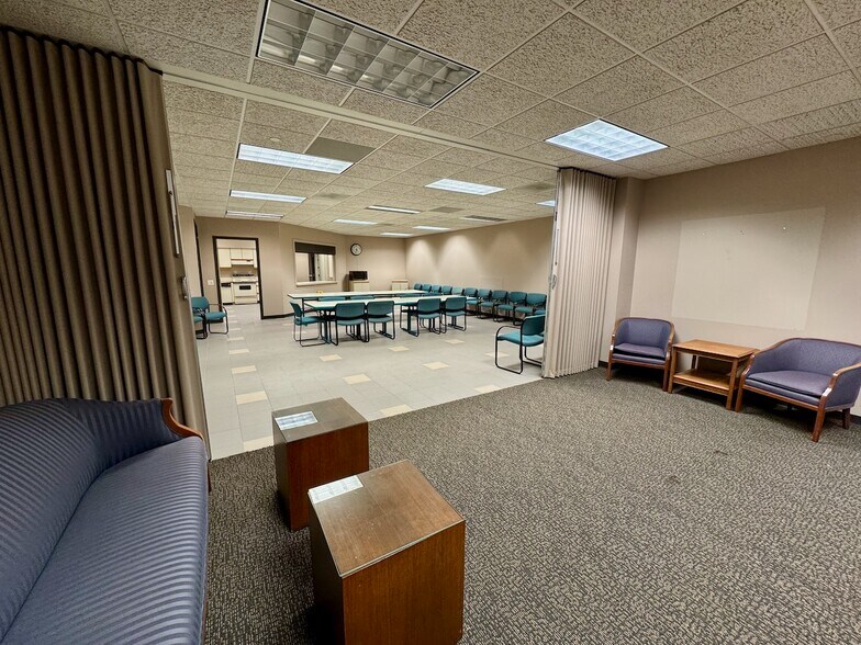 More Photos Of 100 S 4th St, Paducah Office For Lease