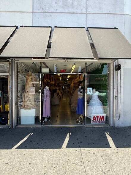 More Photos Of 6805-6807 Pacific Blvd, Huntington Park General Retail For Sale