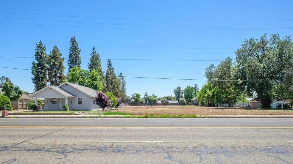 More Photos Of 5458 E Tulare St, Fresno Land For Sale
