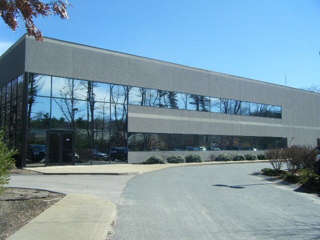 More Photos Of 475 Paramount Dr, Raynham Research And Development For Sale