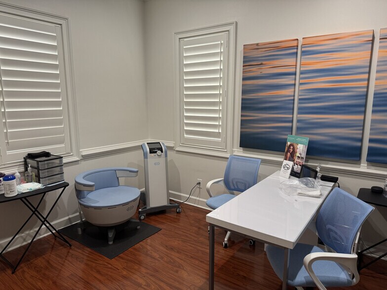 More Photos Of 3535 Roswell Rd, Marietta Medical For Lease