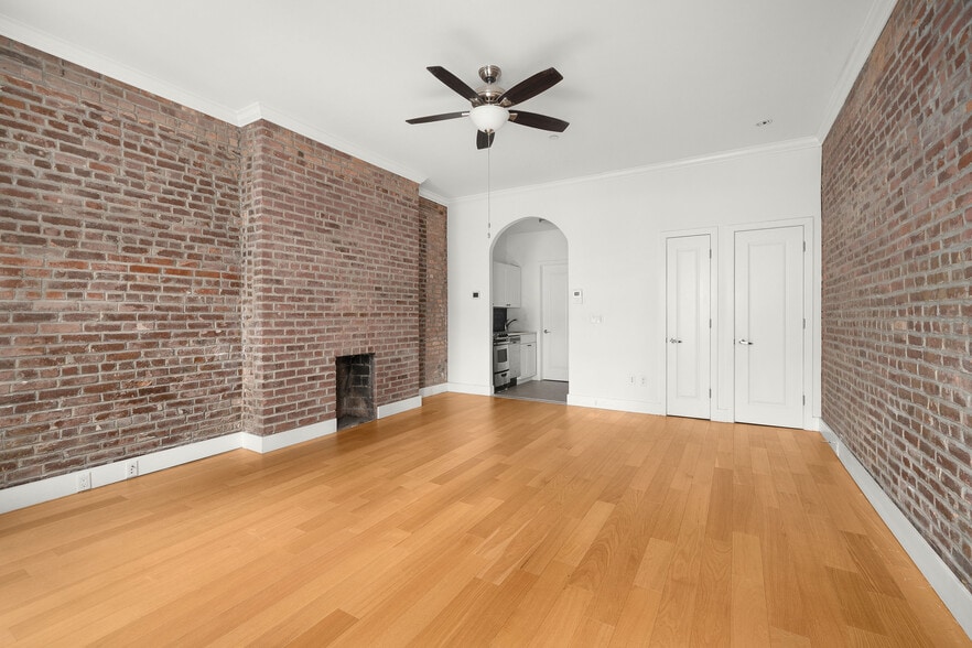 More Photos Of 141 Lexington Ave, New York Apartments For Sale