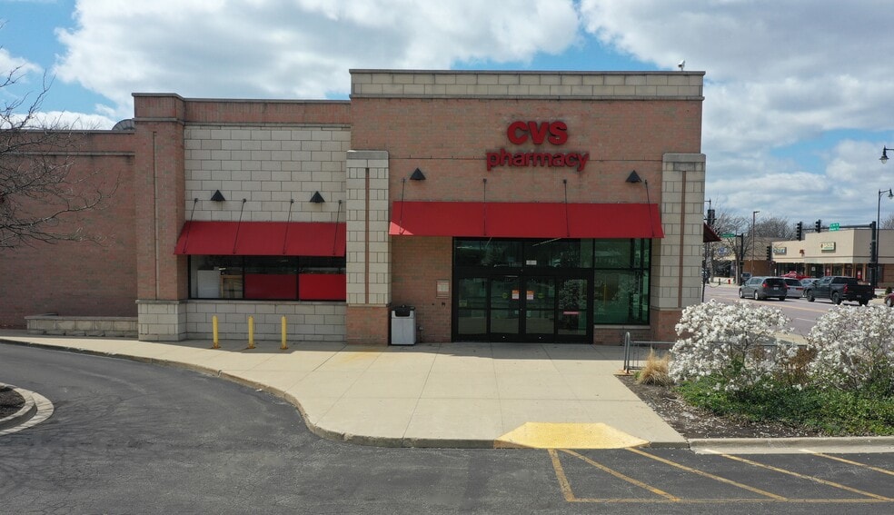 More Photos Of 5945 W Dempster St, Morton Grove Drugstore For Lease
