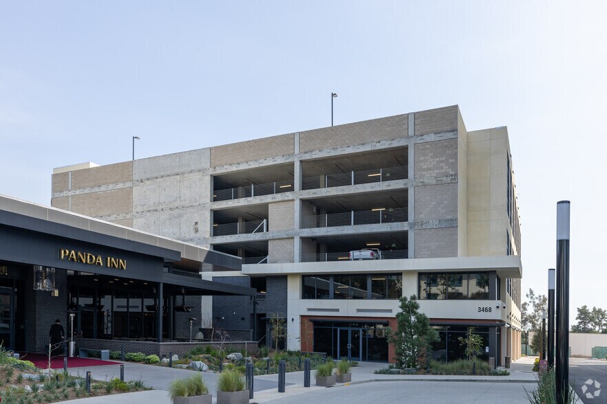 More Photos Of 3468-3484 E Foothill Blvd, Pasadena Parking Garage For Lease