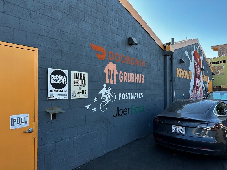 More Photos Of 5524 Satsuma Ave, North Hollywood Industrial For Sale