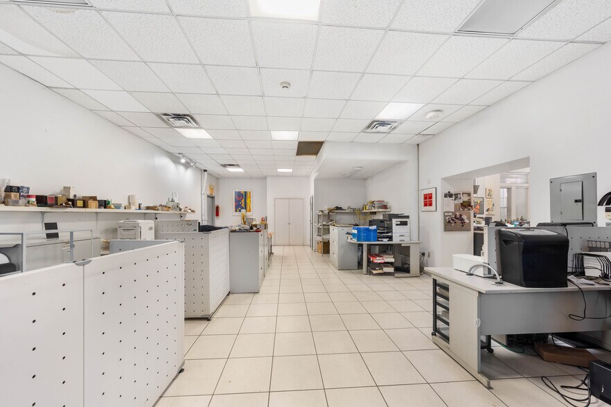 More Photos Of 4407-4411 Park Ave, Union City Loft Creative Space For Sale