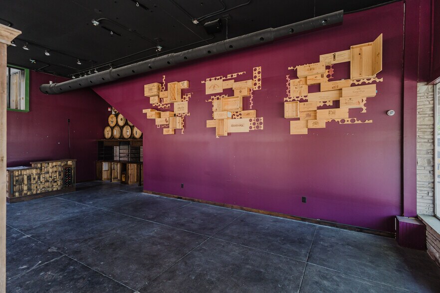 More Photos Of 1001 W Douglas Ave, Wichita Storefront For Sale