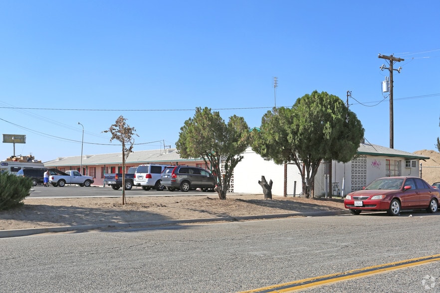 Primary Photo Of 2710 S Orange Ave, Fresno Hotel For Sale