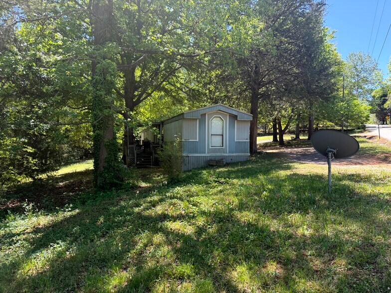 More Photos Of 142 Edith Dr, Taylors Land For Sale
