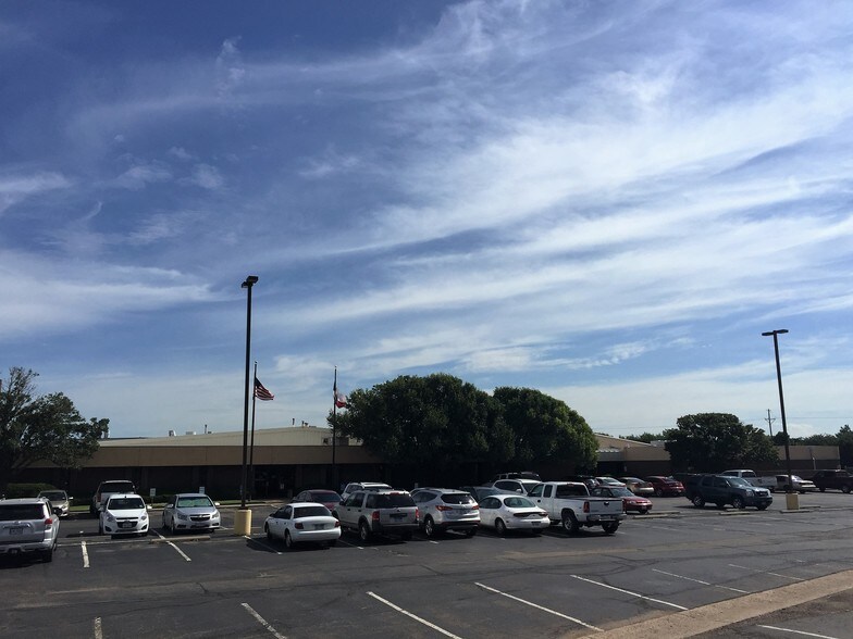 More Photos Of 421 E 34th St SE, Amarillo Industrial For Sale