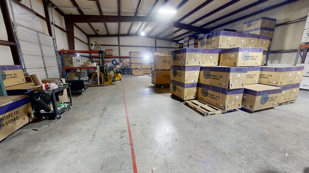 More Photos Of 1232 W Sunchase Ct, Fayetteville Warehouse For Lease