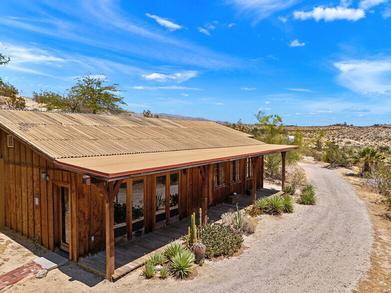 More Photos Of 14505 Yerxa Rd, Desert Hot Springs Hotel For Sale