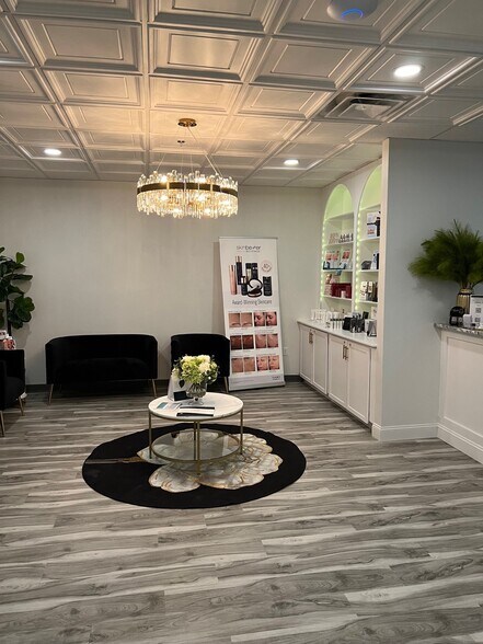 More Photos Of 1526 Atwood Ave, Johnston Medical For Lease