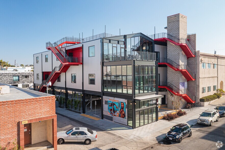 More Photos Of 212 Eucalyptus Dr, El Segundo Office For Sale