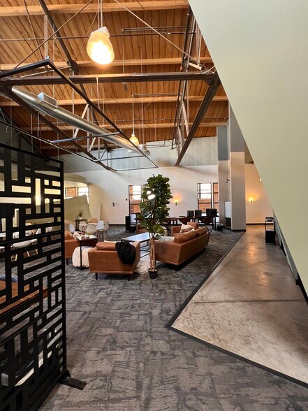 More Photos Of 475 N Lincoln St, Denver Loft Creative Space For Lease