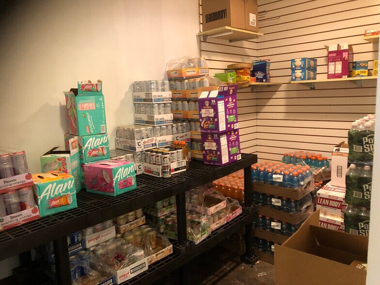 More Photos Of 584 N State Rd, Briarcliff Manor Village Health Club For Lease