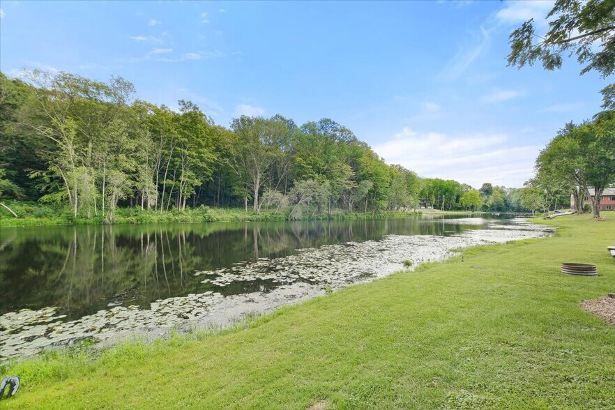 More Photos Of 64 White Dr, Milan Specialty For Sale