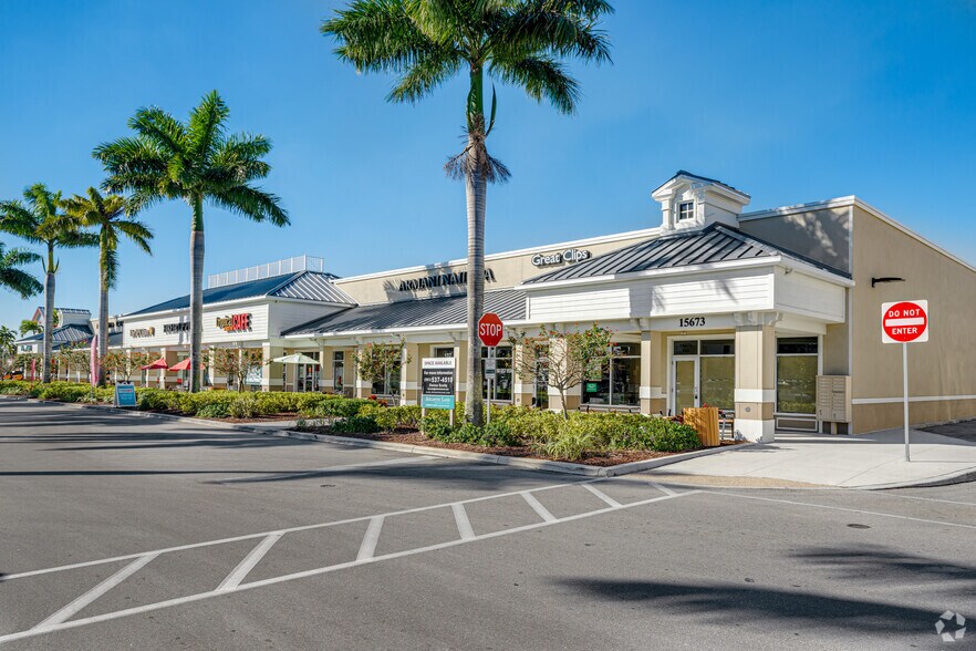 More Photos Of 15673 Southern Blvd, Loxahatchee Groves Freestanding For Lease