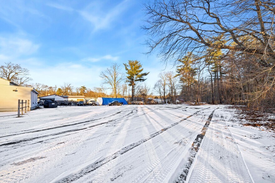 More Photos Of 188 Lafayette Rd, Salisbury Restaurant For Sale