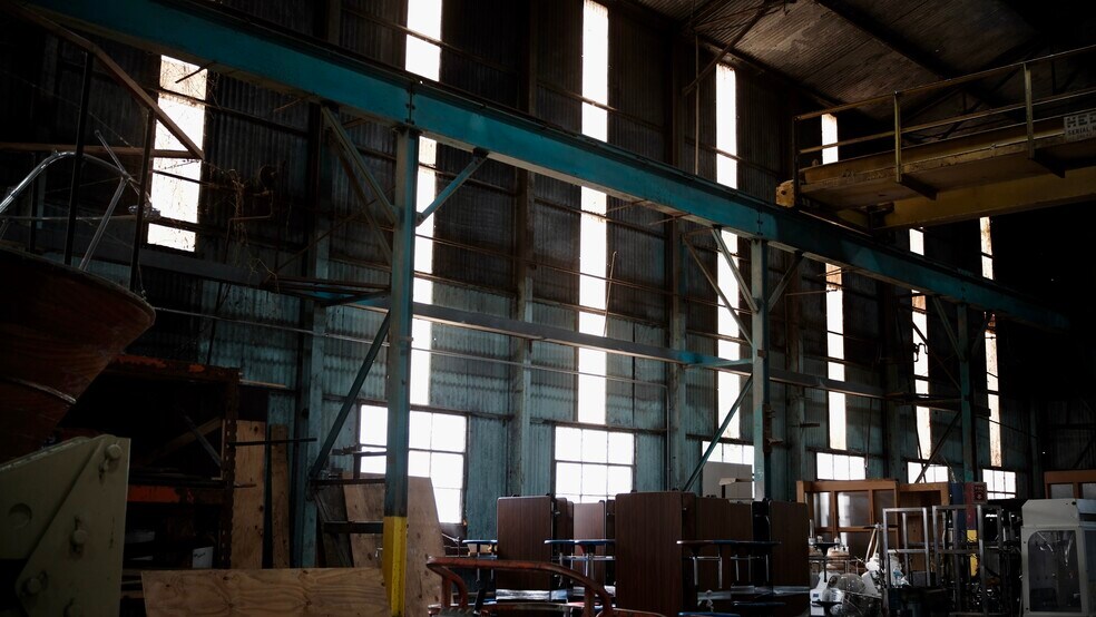 More Photos Of 3306 Charles Page Blvd, Tulsa Warehouse For Lease