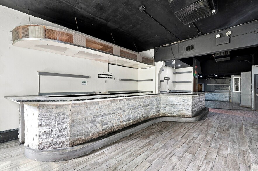 More Photos Of 1437-39 South Street, Philadelphia Specialty For Lease