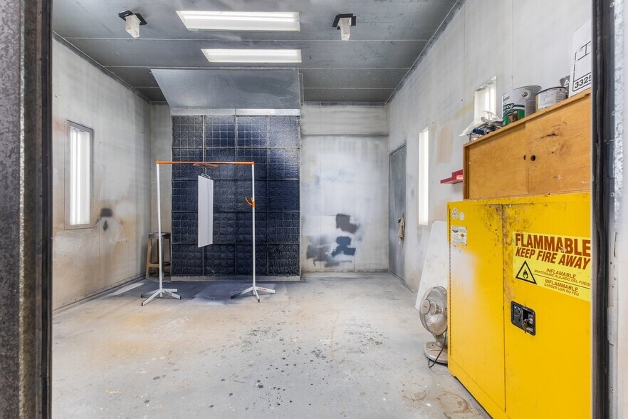 More Photos Of 1130 Industrial Ave, Petaluma Light Manufacturing For Sale