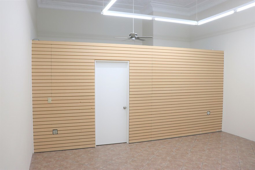 More Photos Of 108 S 10th St, Santa Paula Storefront Retail Residential For Lease