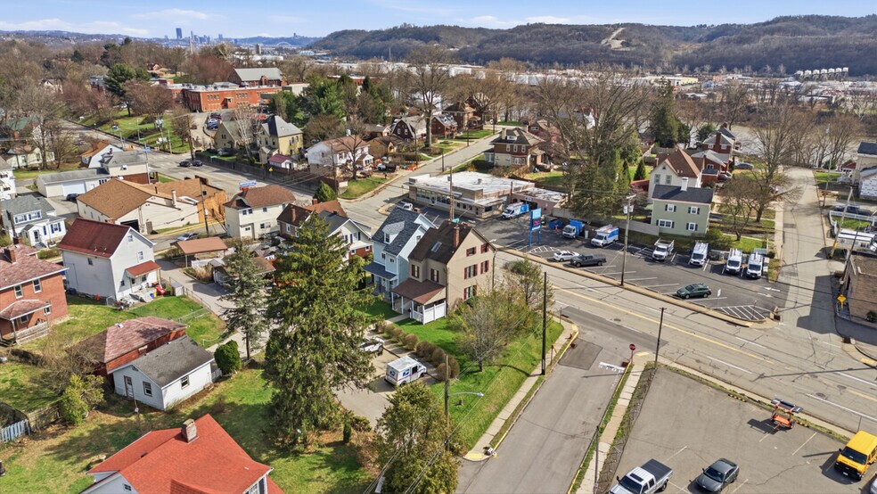 More Photos Of 8306 Ohio River Blvd, Pittsburgh Office For Sale