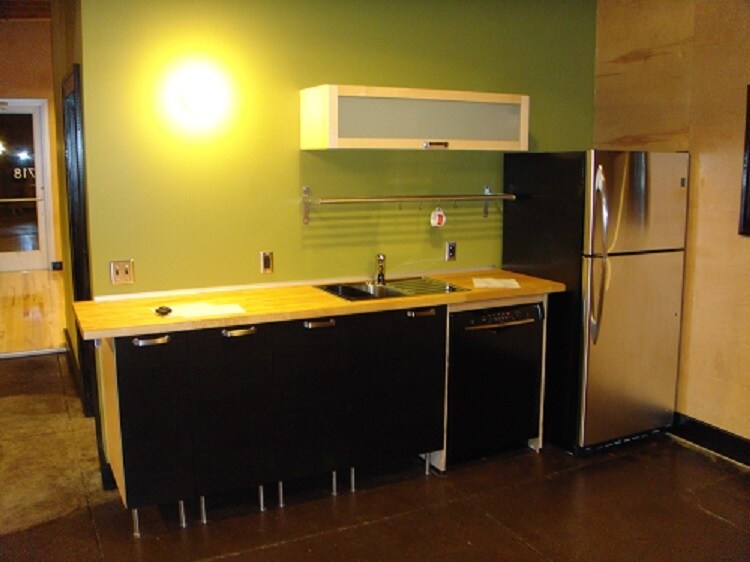 More Photos Of 716 W 34th St, Minneapolis Storefront Retail Office For Lease