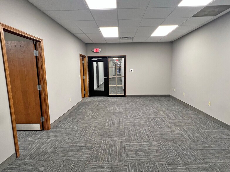 More Photos Of 3800 W 12th St, Erie Medical For Lease