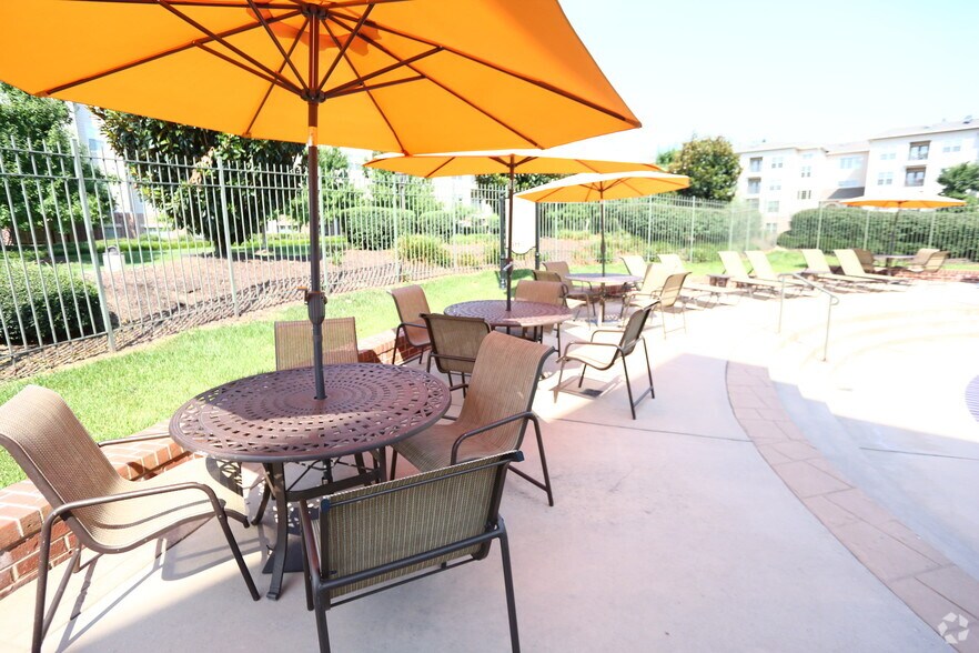 More Photos Of Mooreview Pky @ Loudoun County Pky, Ashburn Unknown For Lease