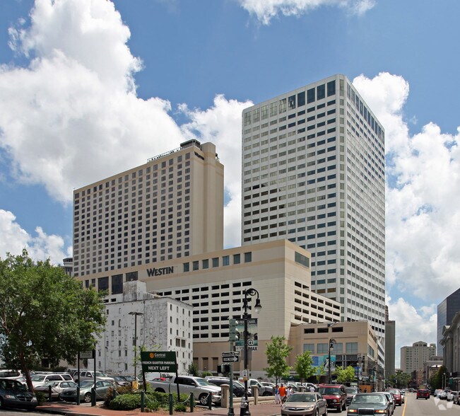 More Photos Of 365 Canal St, New Orleans Office For Lease