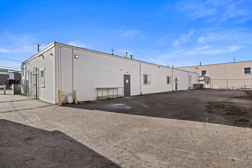 More Photos Of 4905 E 41st Ave, Denver Warehouse For Sale