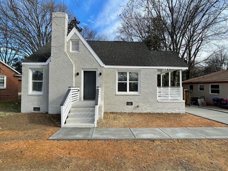 Primary Photo Of 1508 Remount Rd, Charlotte Showroom For Lease