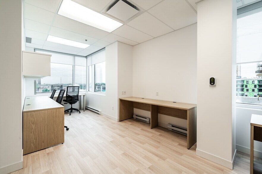 More Photos Of 8000 Boul Décarie, Montréal Office For Lease