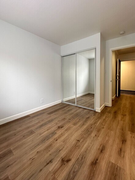 More Photos Of 1720 12th Ave, Oakland Apartments For Sale