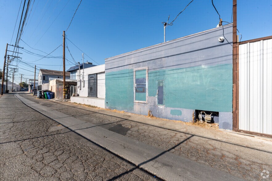 More Photos Of 3311 W Beverly Blvd, Montebello Storefront Retail Office For Sale