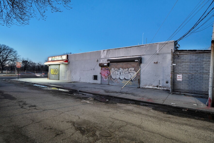 More Photos Of 230-02 S Conduit Ave, Jamaica Convenience Store For Sale