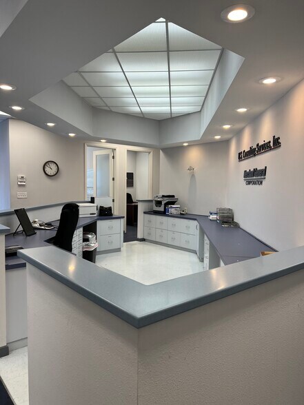 More Photos Of 170 Pine Ave N, Oldsmar Office For Sale