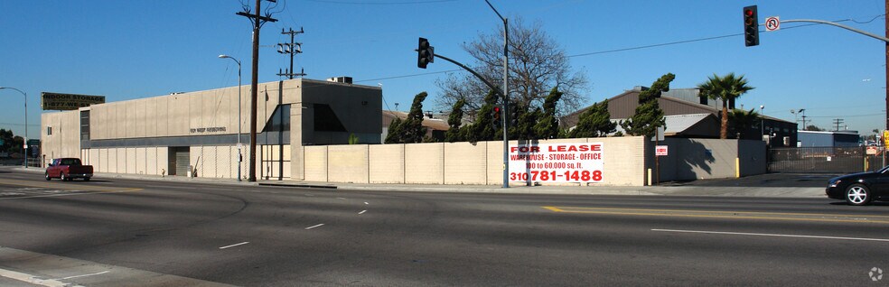 More Photos Of 621 W Rosecrans Ave, Gardena Warehouse For Lease
