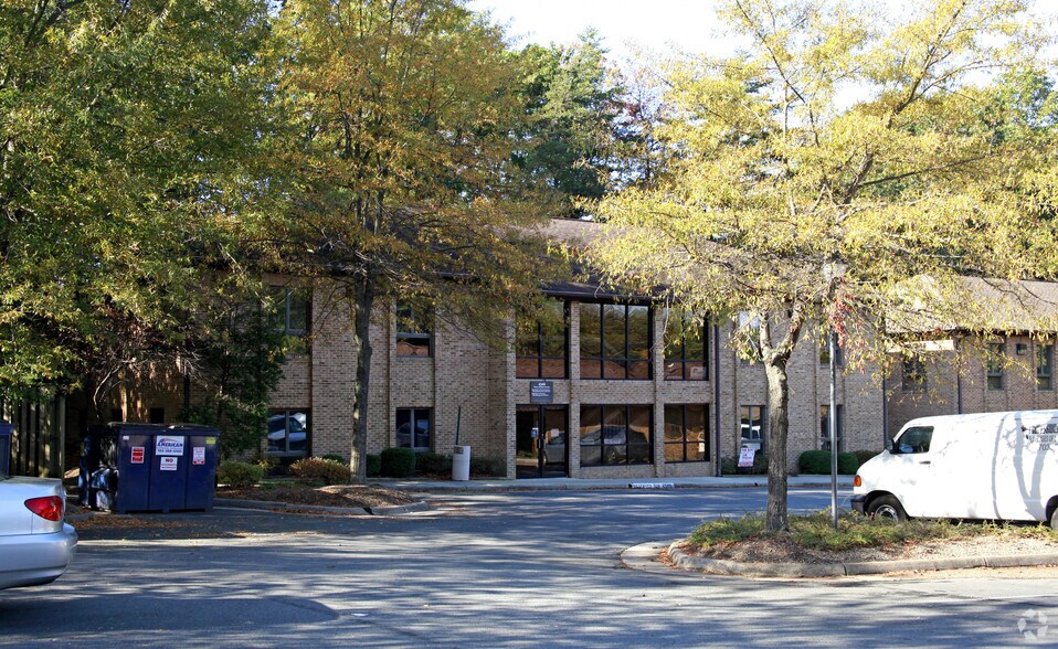 More Photos Of 4349 Ridgewood Center Dr, Woodbridge Office For Lease