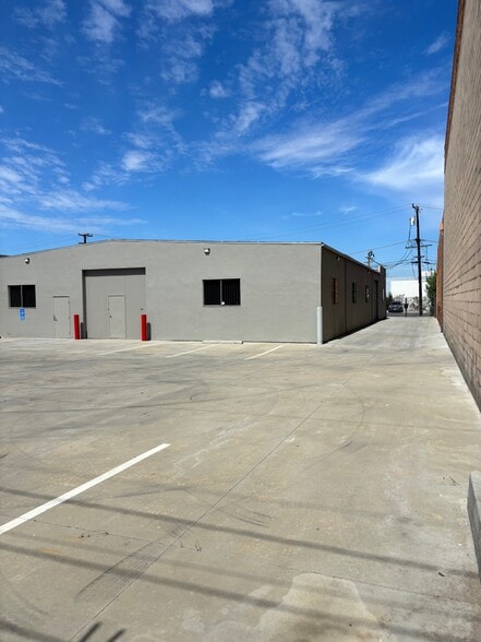 More Photos Of 1840 Floradale Ave, South El Monte Warehouse For Lease