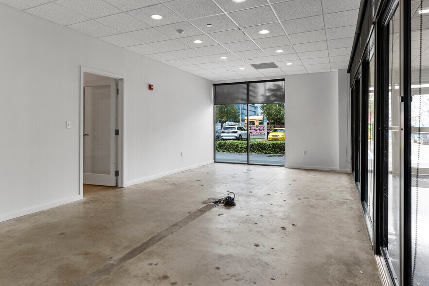 More Photos Of 2750 NW 3rd Ave, Miami Storefront Retail Office For Lease
