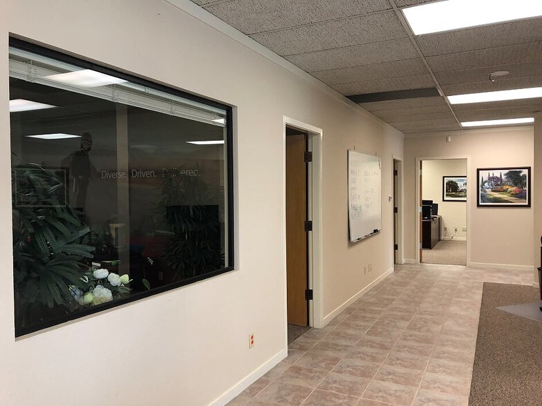 More Photos Of 2555 3rd St, Sacramento Office For Lease