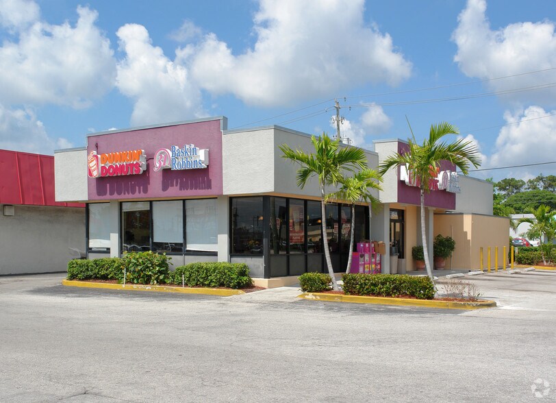 More Photos Of 4550-4644 Lake Worth Rd, Green Acres Unknown For Lease