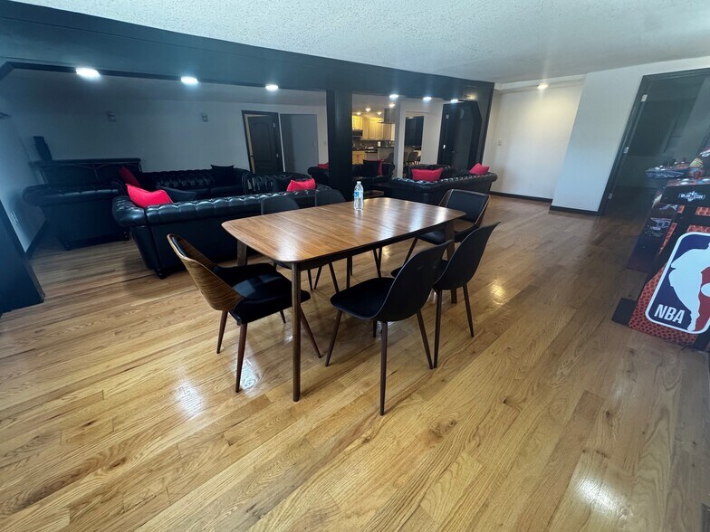 More Photos Of 1425 Agnes Ave, Kansas City Warehouse For Sale